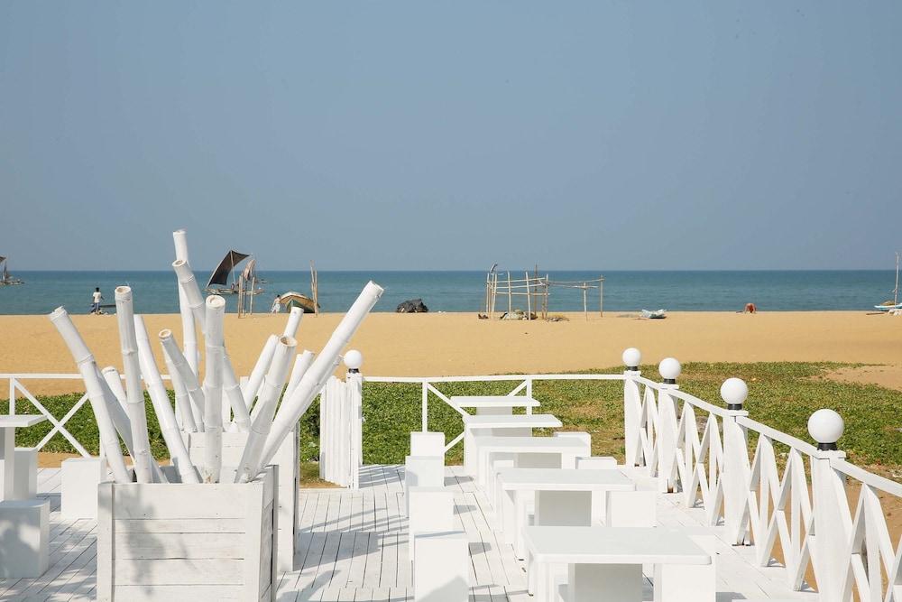 Zand Negombo Ettukala 外观 照片