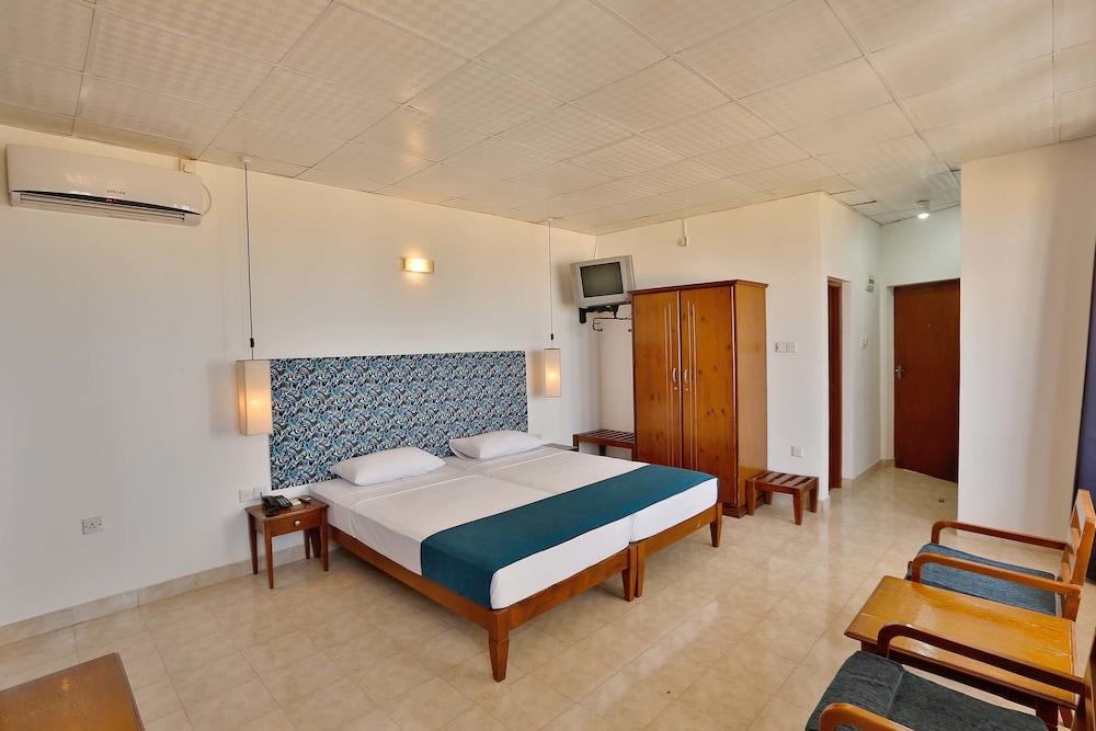 Zand Negombo Ettukala 外观 照片