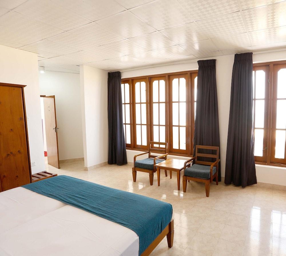 Zand Negombo Ettukala 外观 照片