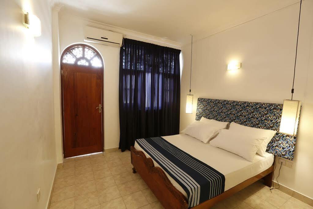 Zand Negombo Ettukala 外观 照片